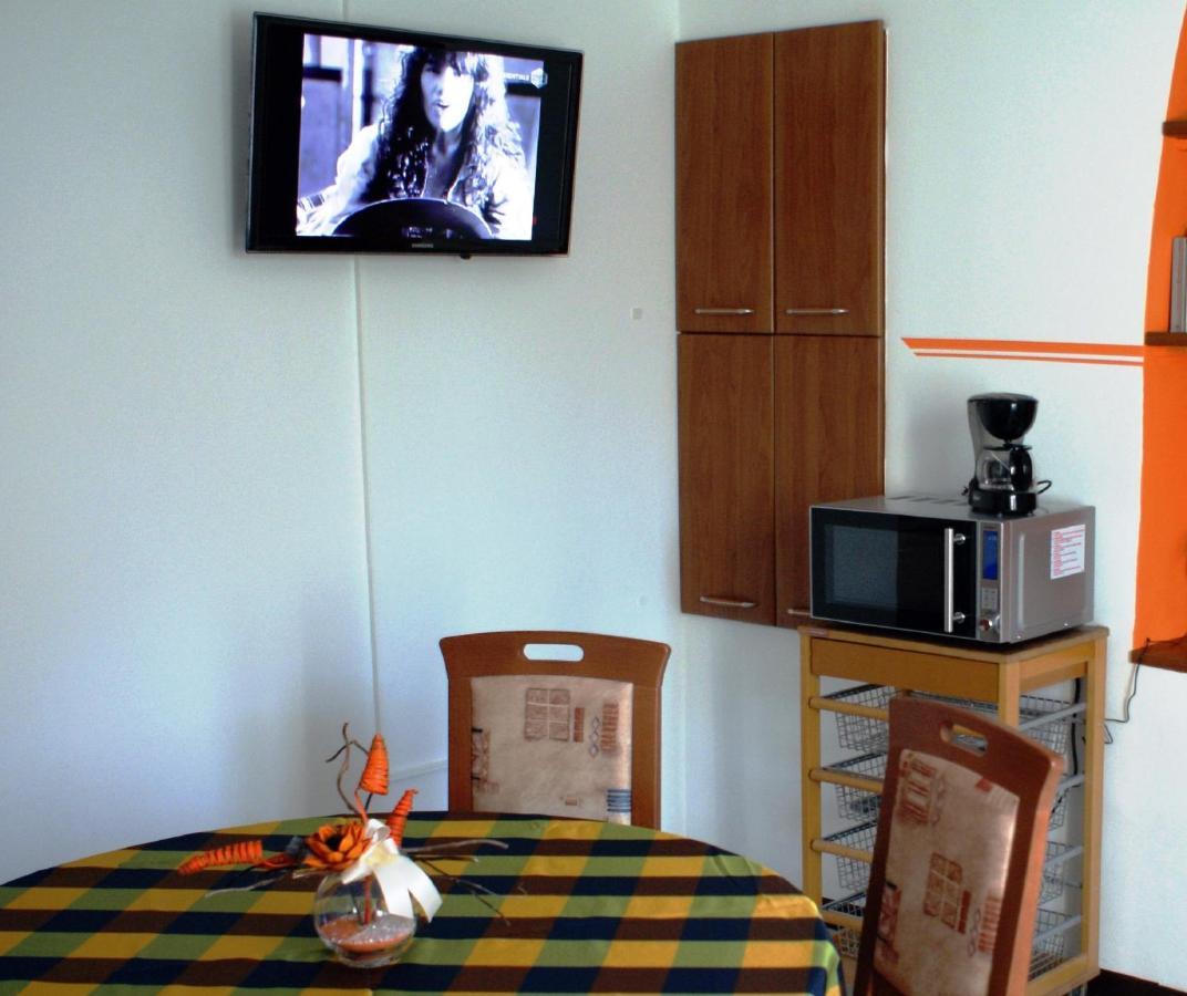 Perla Bleu 4 Apartment ロヴィニ エクステリア 写真